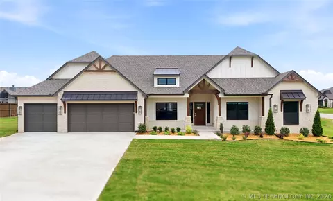1831 E 44th St, Sand Springs, OK 74063