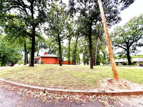 Exterior - 2087 E Mcgill Cir, Eufaula, OK 74432 photo 8 of 10