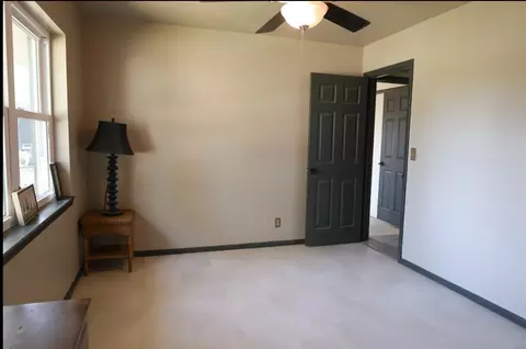 Bedroom - 2087 E Mcgill Cir, Eufaula, OK 74432 photo 2 of 2