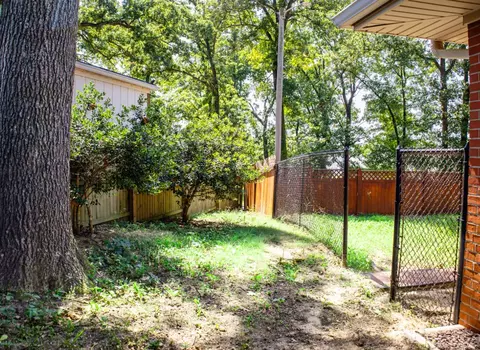 Exterior - 2087 E Mcgill Cir, Eufaula, OK 74432 photo 5 of 6