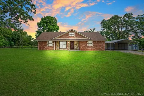7939 W G Bar Rd, Atoka, OK 74525
