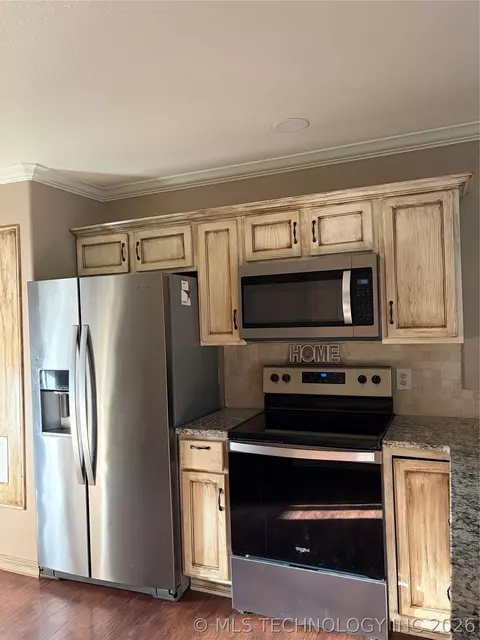 Kitchen - 63406 E 90th Rd, Miami, OK 74354 photo 1 of 5