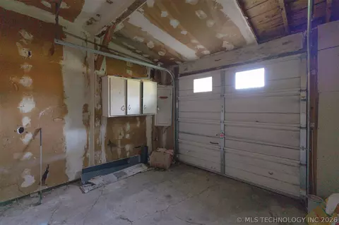 903 E Beverly St, Ada, OK 74820 photo 16