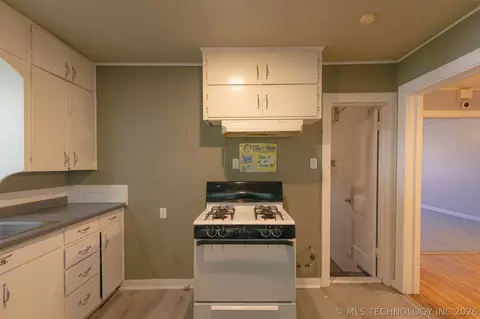 903 E Beverly St, Ada, OK 74820 photo 14