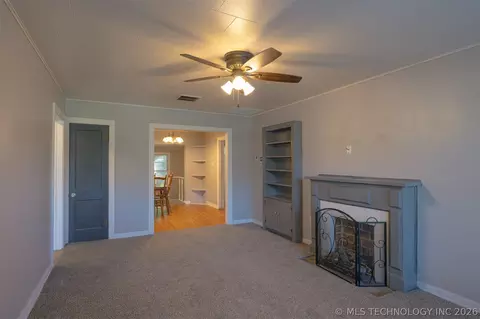 903 E Beverly St, Ada, OK 74820 photo 5