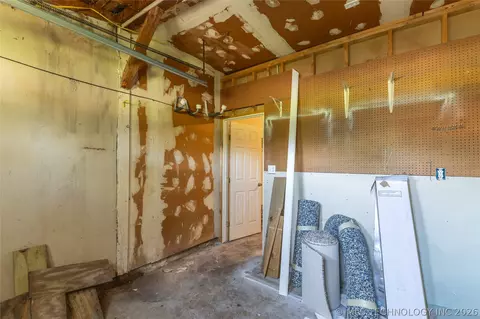 903 E Beverly St, Ada, OK 74820 photo 13
