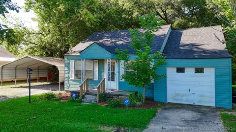 903 E Beverly St, Ada, OK 74820 photo 4
