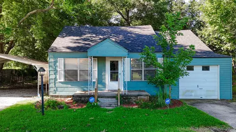 903 E Beverly St, Ada, OK 74820 photo 3