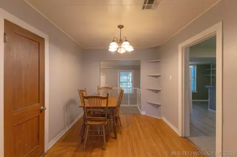 903 E Beverly St, Ada, OK 74820 photo 7
