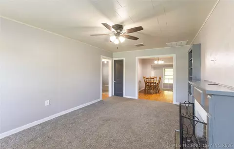 903 E Beverly St, Ada, OK 74820 photo 6