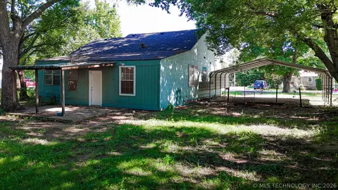 903 E Beverly St, Ada, OK 74820 photo 36