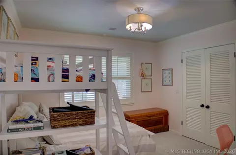Bedroom - 6868 E 55th St, Tulsa, OK 74145 photo 6 of 8