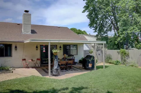 Exterior - 6868 E 55th St, Tulsa, OK 74145 photo 11 of 22