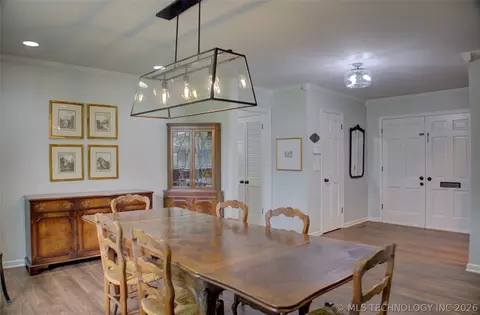 Dining - 6868 E 55th St, Tulsa, OK 74145 photo 1 of 5