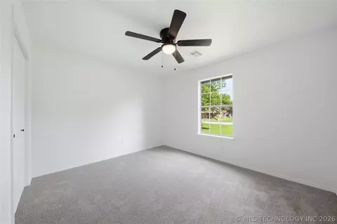 Bedroom - 25302 E 64th St S, Broken Arrow, OK 74014 photo 3 of 4