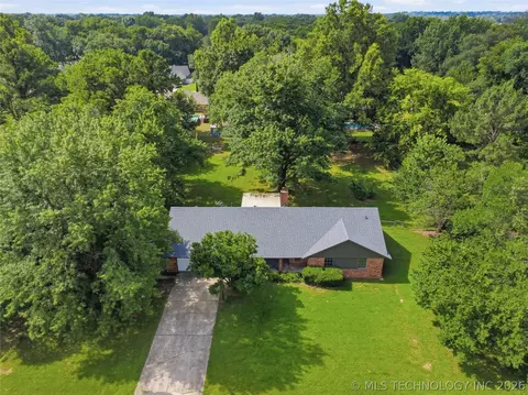 View/Area - 25302 E 64th St S, Broken Arrow, OK 74014 photo 4 of 4