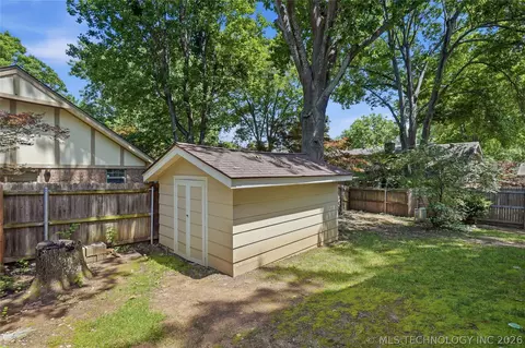 Exterior - 3776 E 82nd Ct, Tulsa, OK 74137 photo 9 of 10