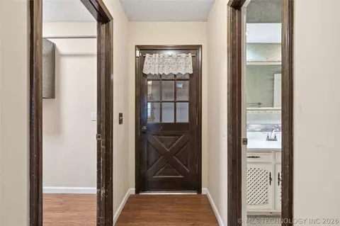 Entry Way - 3776 E 82nd Ct, Tulsa, OK 74137 photo 2 of 2