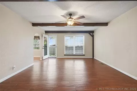 Living - 3776 E 82nd Ct, Tulsa, OK 74137 photo 5 of 6