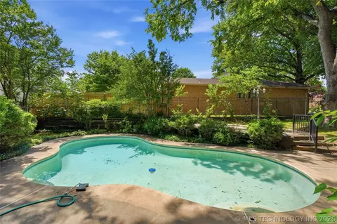 Exterior - 3776 E 82nd Ct, Tulsa, OK 74137 photo 3 of 10