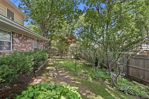 Exterior - 3776 E 82nd Ct, Tulsa, OK 74137 photo 8 of 10