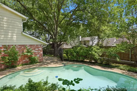 Exterior - 3776 E 82nd Ct, Tulsa, OK 74137 photo 6 of 10