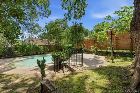 Exterior - 3776 E 82nd Ct, Tulsa, OK 74137 photo 7 of 10