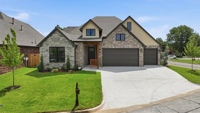 812 W Urbana St S, Broken Arrow, OK 74012