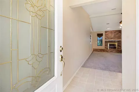 Entry Way - 1079 E 137th St, Glenpool, OK 74033 photo 1 of 1