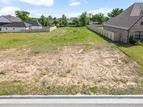 2516 E 135 Dr S, Bixby, OK 74008
