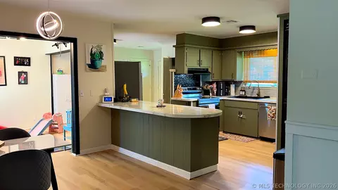 Kitchen - 1014 SE 3rd St, Wagoner, OK 74467 photo 1 of 4