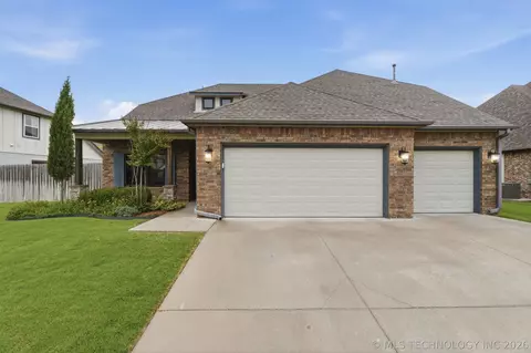 8705 S Quanah Ave W, Tulsa, OK 74132