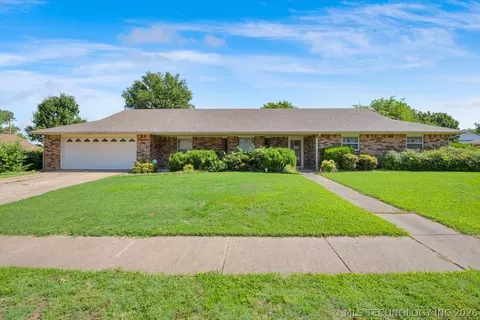 6322 Quail Ridge Rd, Bartlesville, OK 74006