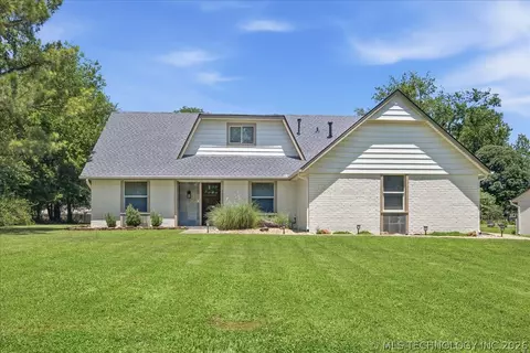 18013 E 93rd St N, Owasso, OK 74055