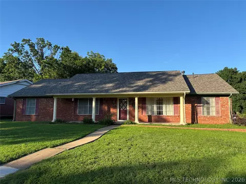 4739 S Lakewood Ave, Tulsa, OK 74135