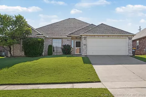3923 S 216th East Ave, Broken Arrow, OK 74014