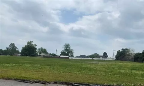 Division Street, Sapulpa, OK 74066