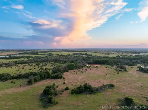 4 E Lone Chimney Rd, Glencoe, OK 74032