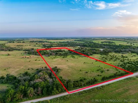 4 E Lone Chimney Rd, Glencoe, OK 74032 photo 2