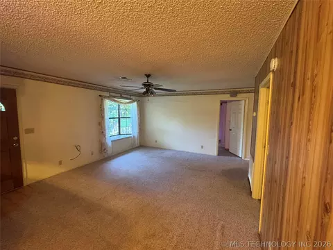 Living - 85 Pine St, Mead, OK 73449 photo 2 of 3