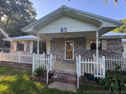 Exterior - 85 Pine St, Mead, OK 73449 photo 2 of 9