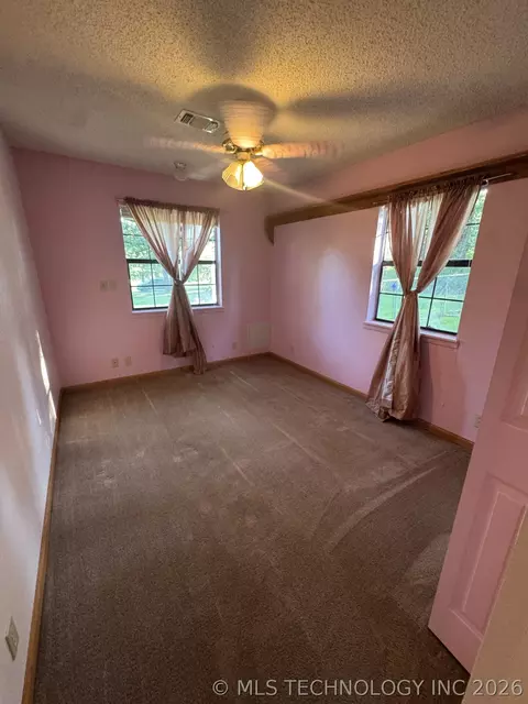 Bedroom - 85 Pine St, Mead, OK 73449 photo 2 of 3