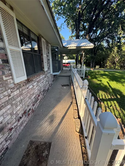 Exterior - 85 Pine St, Mead, OK 73449 photo 8 of 9