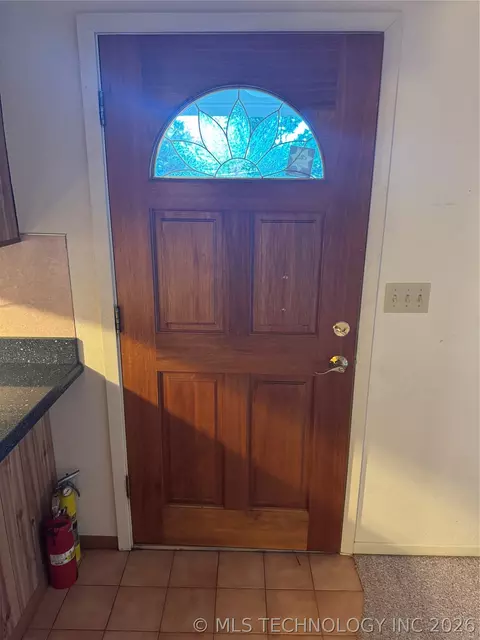 Entry Way - 85 Pine St, Mead, OK 73449 photo 1 of 3