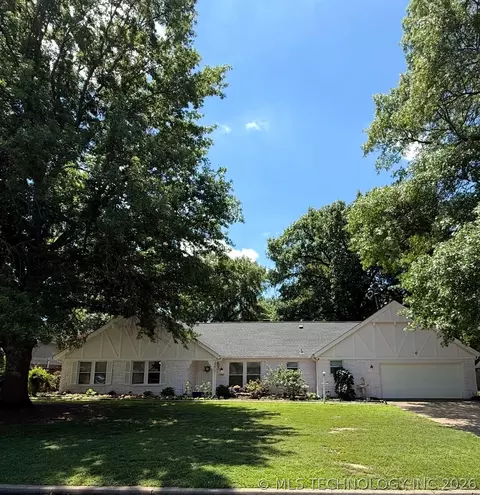 1209 Oakwood Dr, Broken Arrow, OK 74011