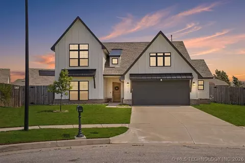 3118 W Yuma Ct S, Broken Arrow, OK 74011