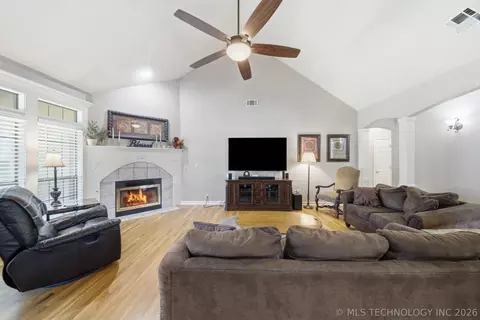 Other - 6400 El Paso Pl, Broken Arrow, OK 74014 photo 2 of 10