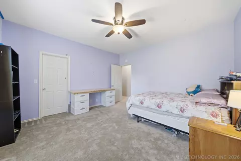 Bedroom - 6400 El Paso Pl, Broken Arrow, OK 74014 photo 3 of 4