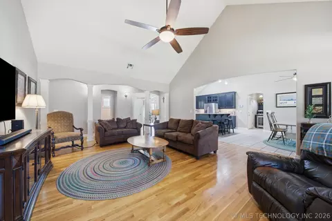 Other - 6400 El Paso Pl, Broken Arrow, OK 74014 photo 4 of 10