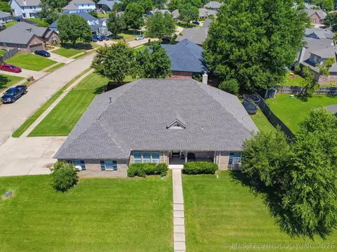 View/Area - 6400 El Paso Pl, Broken Arrow, OK 74014 photo 2 of 4